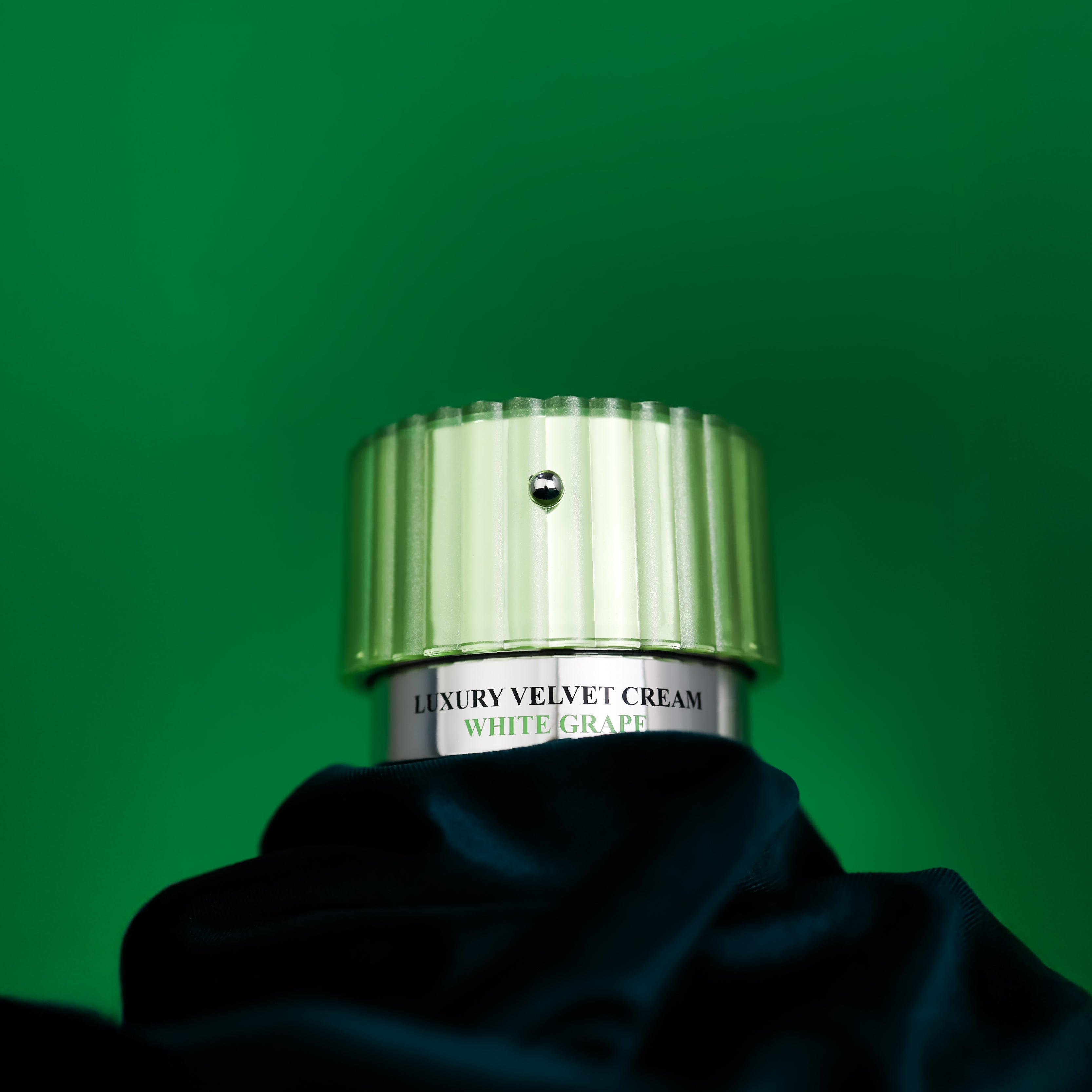 كريم اللمسة المخملية وايت جريب